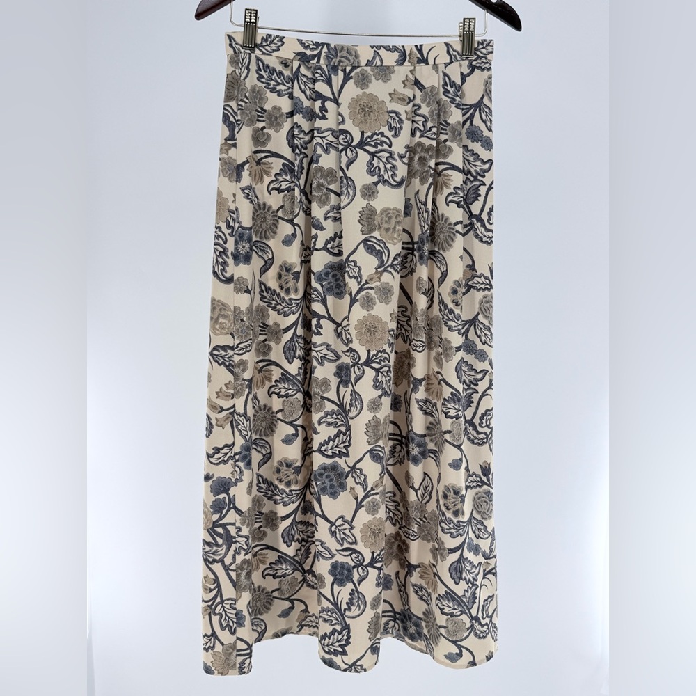 Women's Skirt Size 6 Floral Print Classic Pencil 90s Inspired Banded Waistband